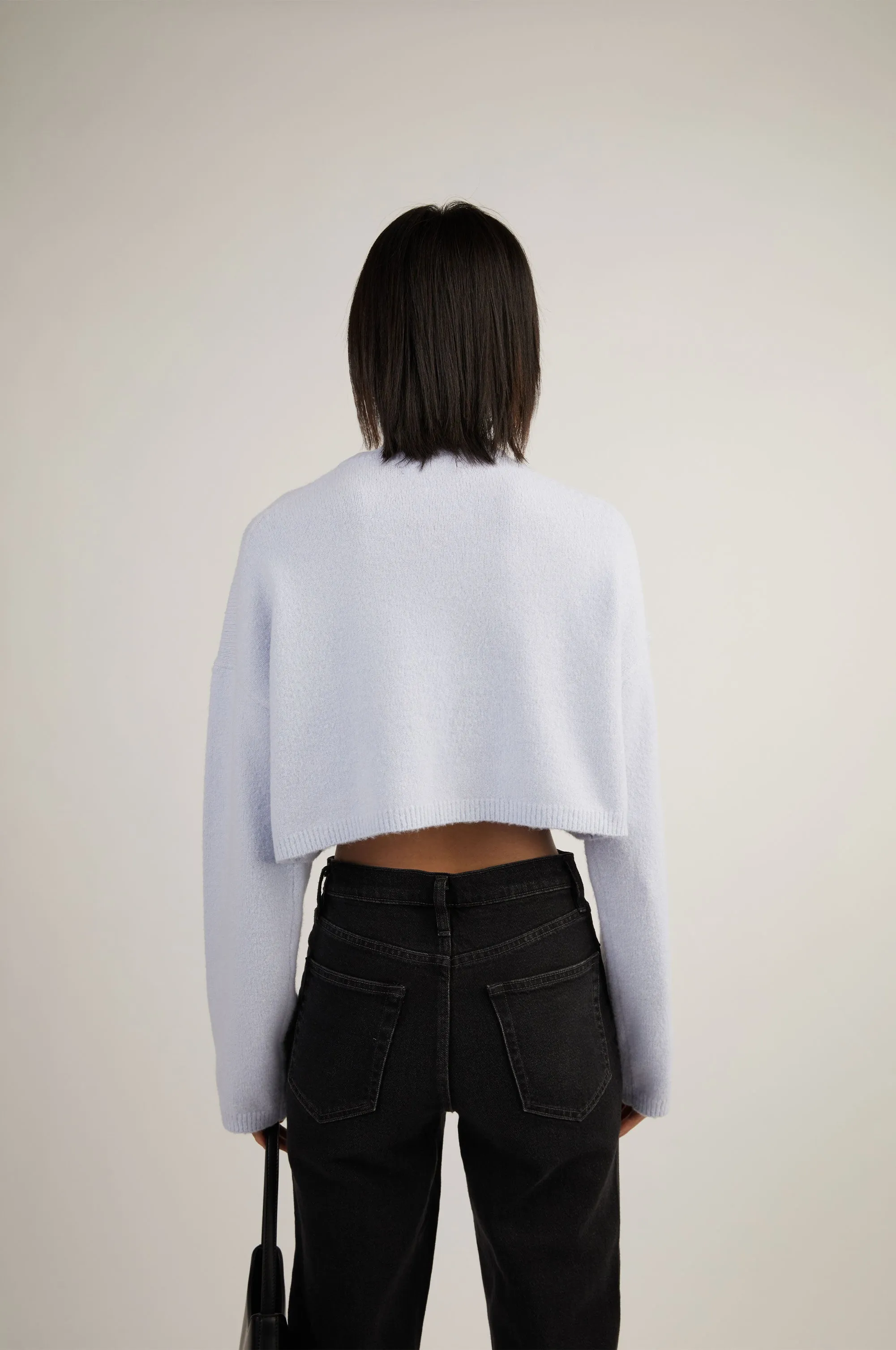 RELAXED FIT CROPPED SWEATER